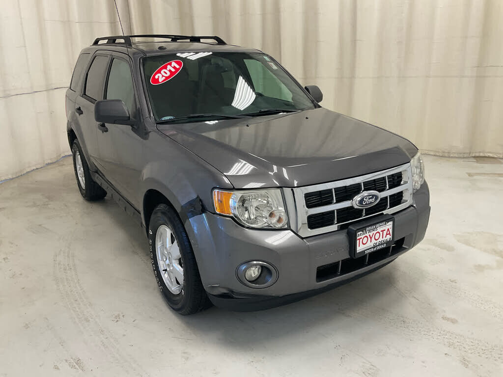 2011 FORD Escape