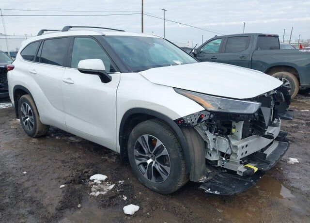 2023 TOYOTA Highlander