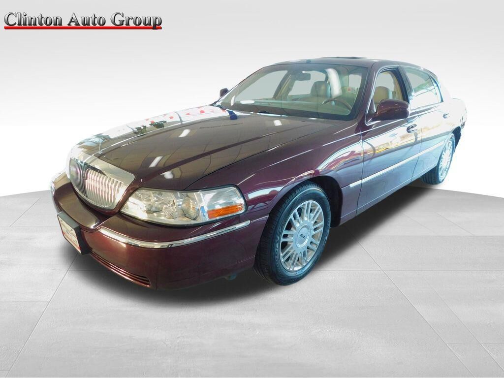 2006 LINCOLN Town Car