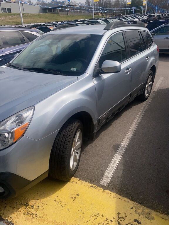 2014 SUBARU Outback
