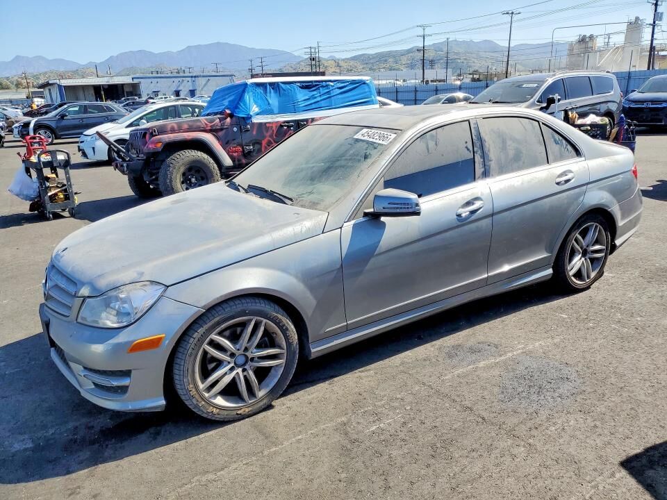 2014 MERCEDES-BENZ C-Class