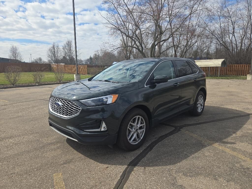 2024 FORD Edge
