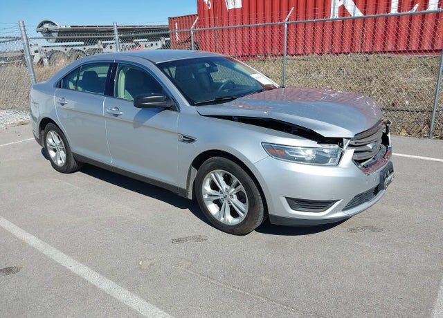 2015 FORD Taurus