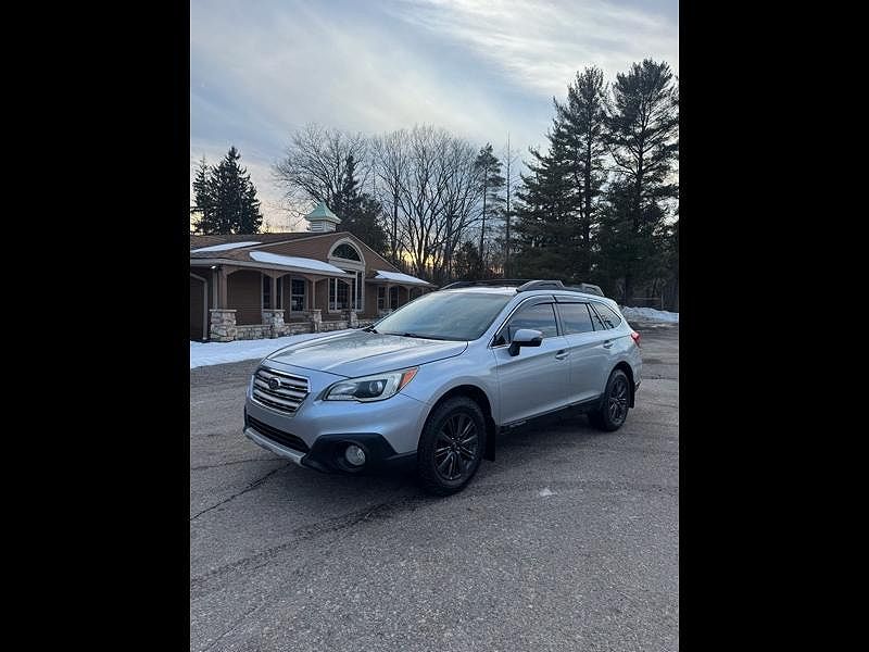 2015 SUBARU Outback