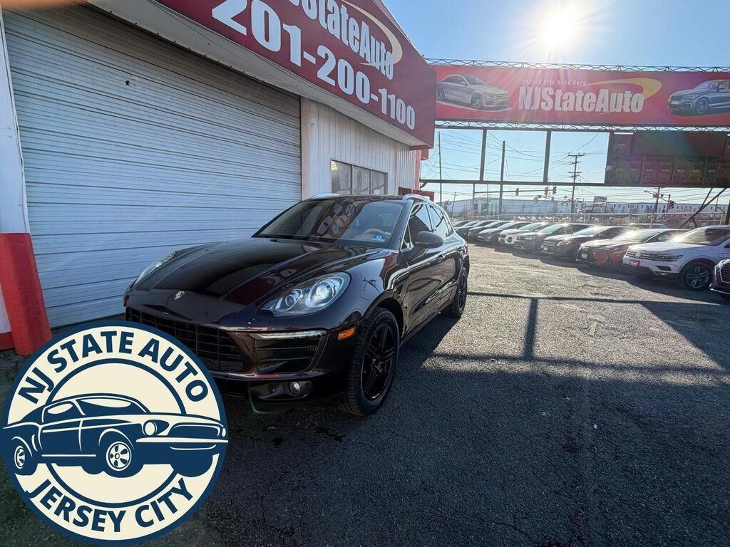 2015 PORSCHE Macan