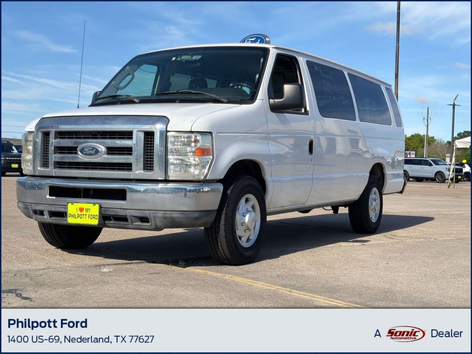 2012 FORD E-350