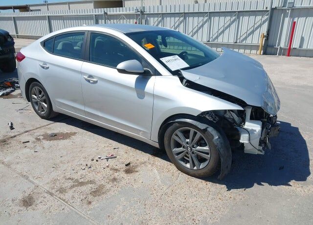 2018 HYUNDAI Elantra