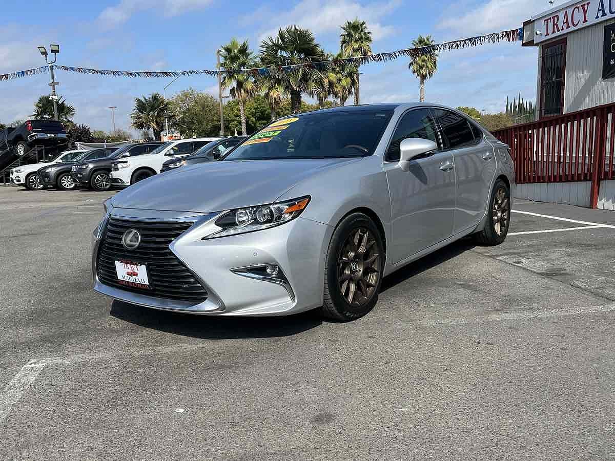 2018 LEXUS ES