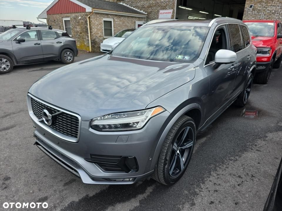 2017 VOLVO XC90