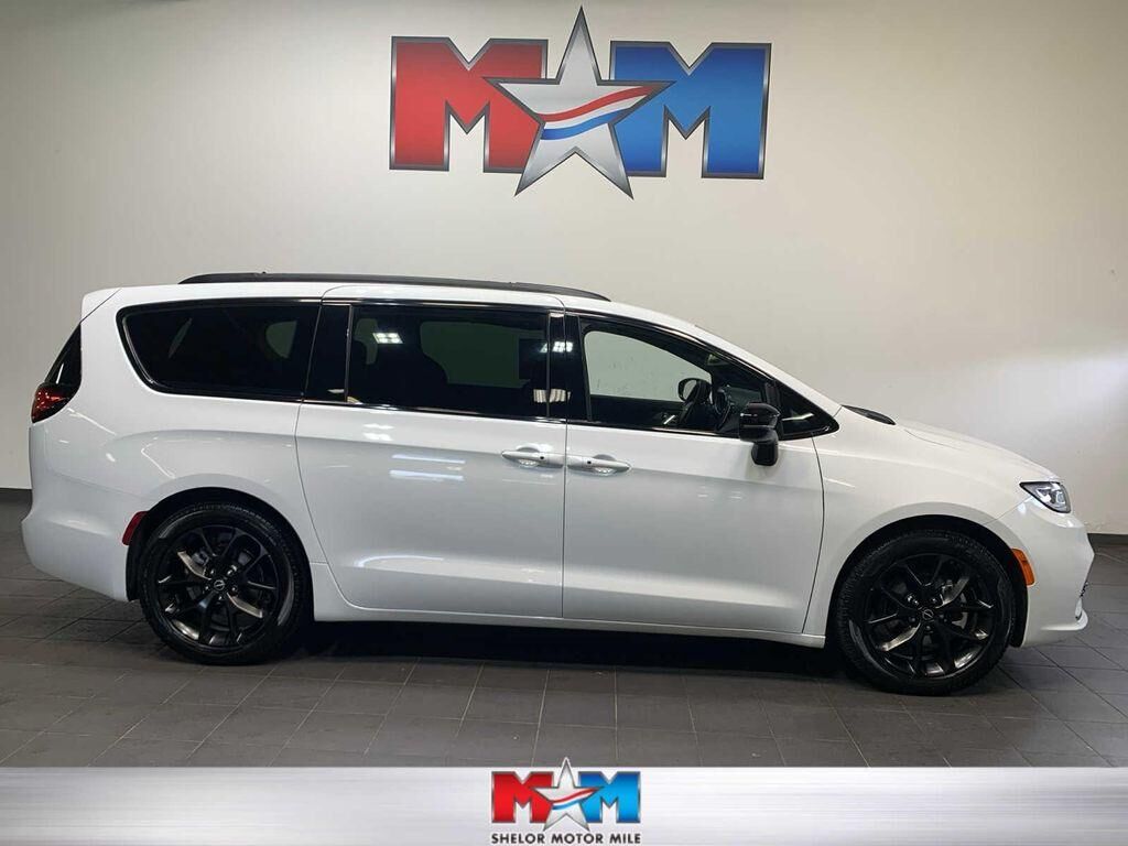 2025 CHRYSLER Pacifica