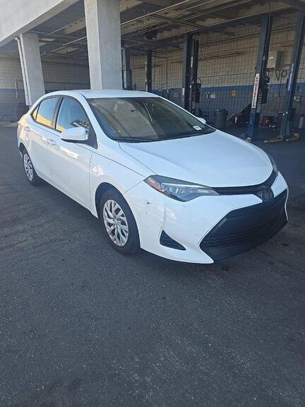 2018 TOYOTA Corolla