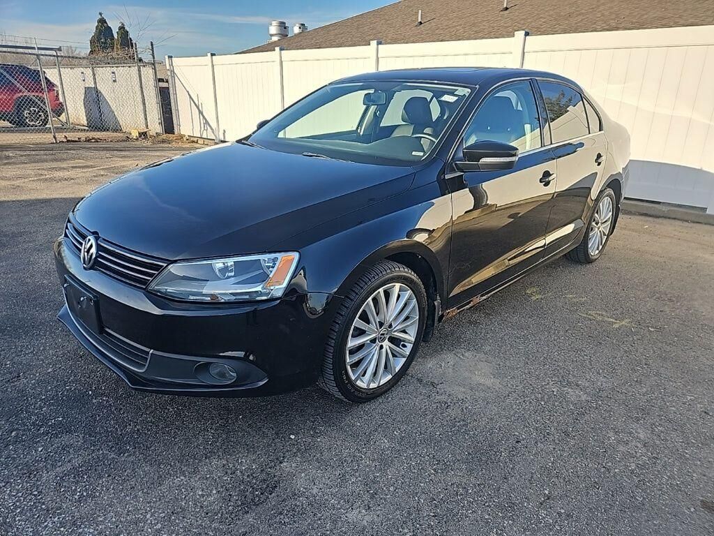 2012 VOLKSWAGEN Jetta