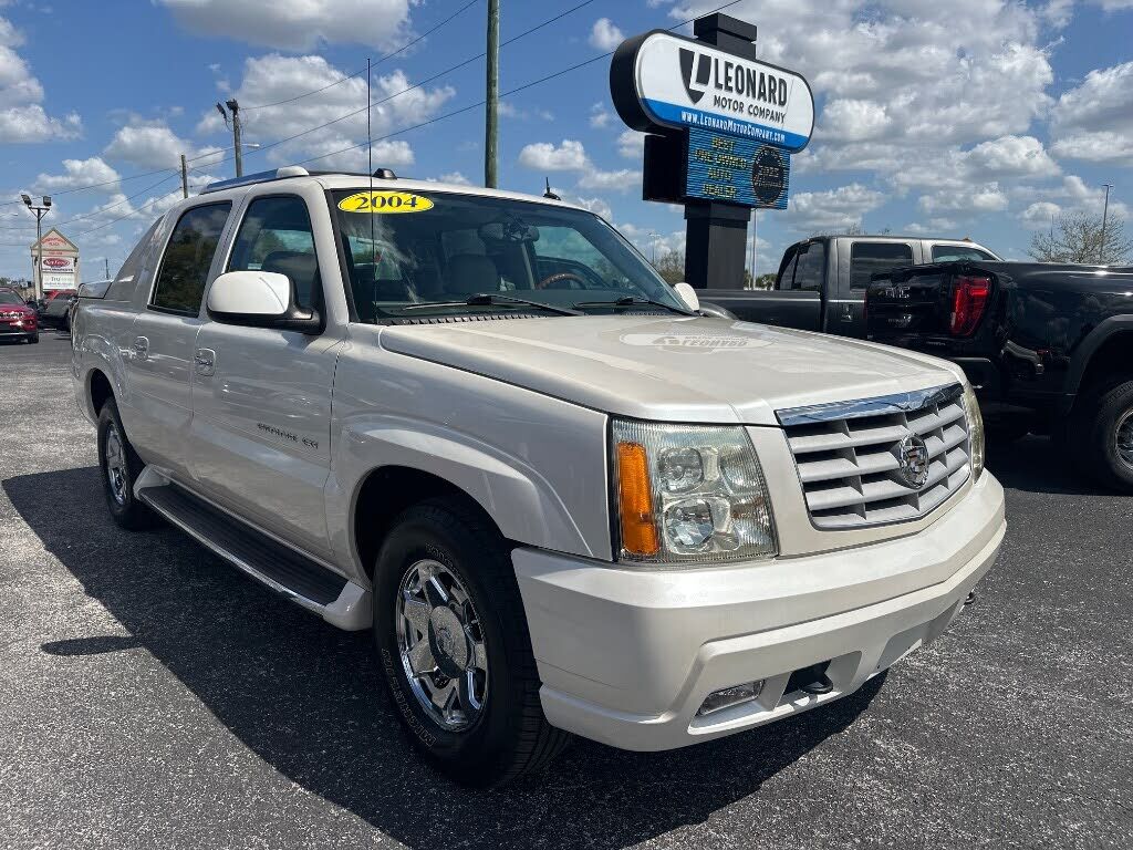 2004 CADILLAC Escalade