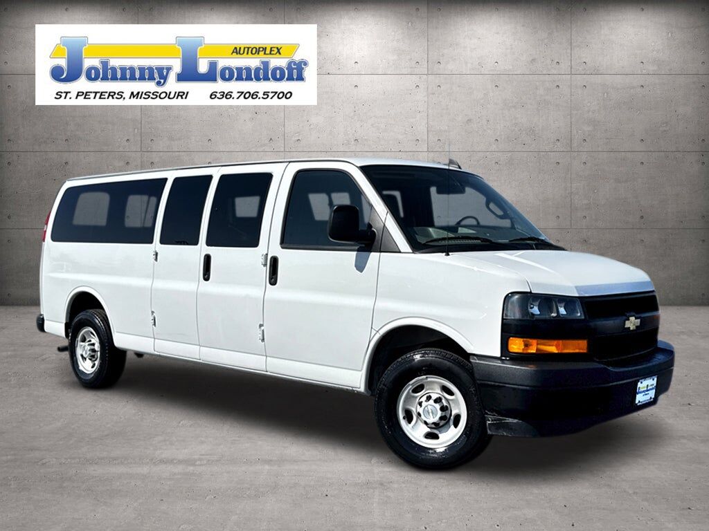 2023 CHEVROLET Express