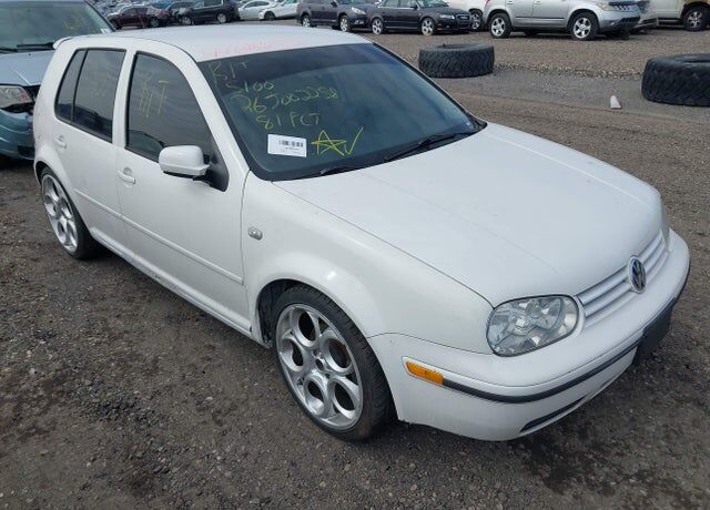2002 VOLKSWAGEN Golf
