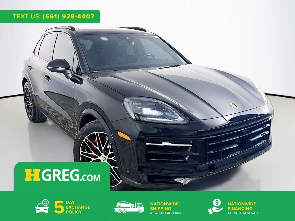 2024 PORSCHE Cayenne