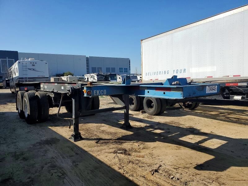 1999 STRICK COMMERCIAL TRAILER Strick Commercial Trailer