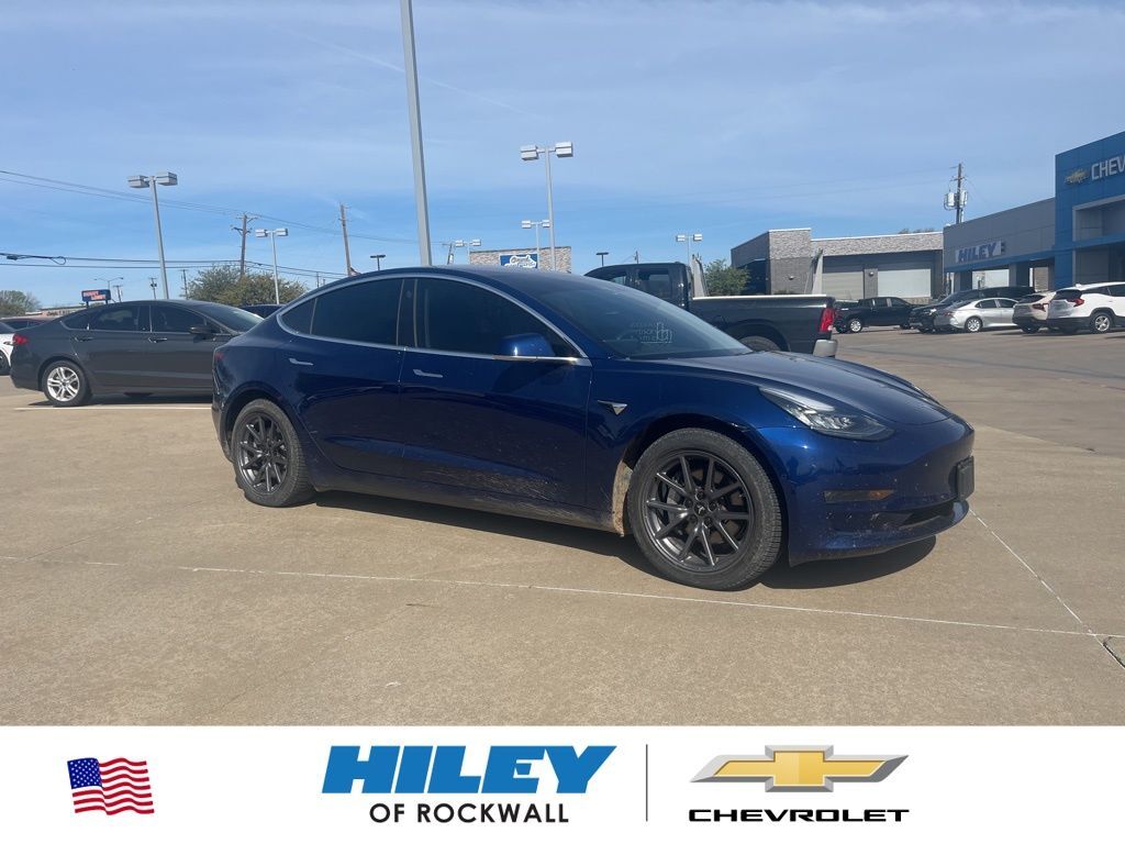 2018 TESLA Model 3