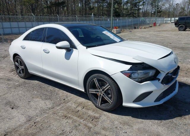 2022 MERCEDES-BENZ CLA-Class