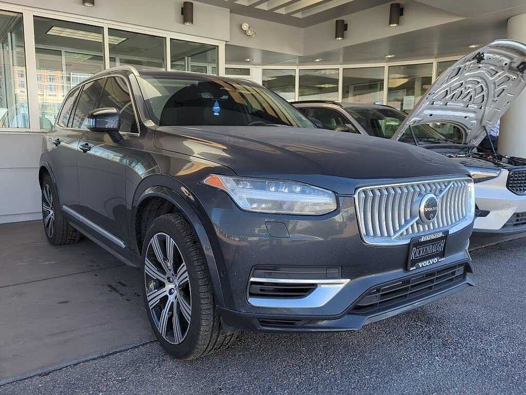 2025 VOLVO XC90