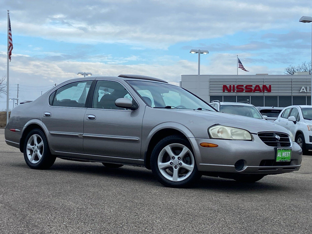 2001 NISSAN Maxima