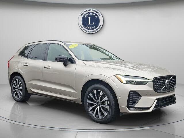 2025 VOLVO XC60
