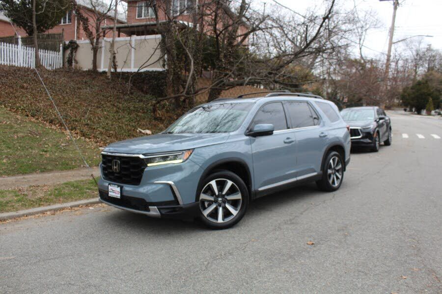 2023 HONDA Pilot