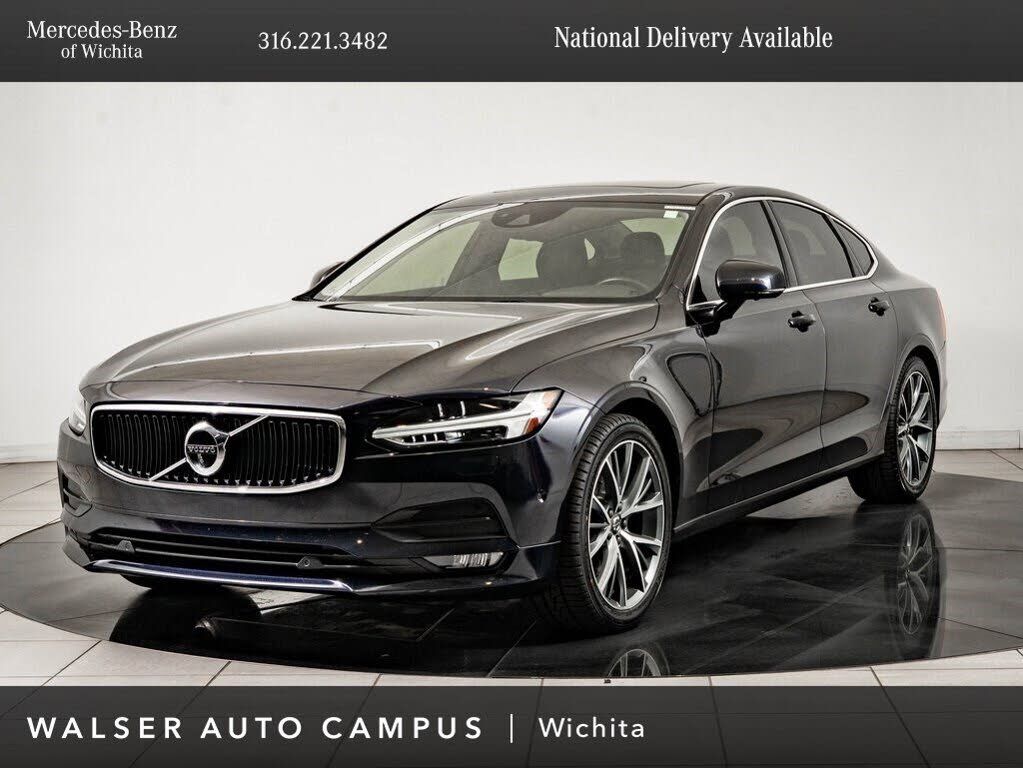 2017 VOLVO S90
