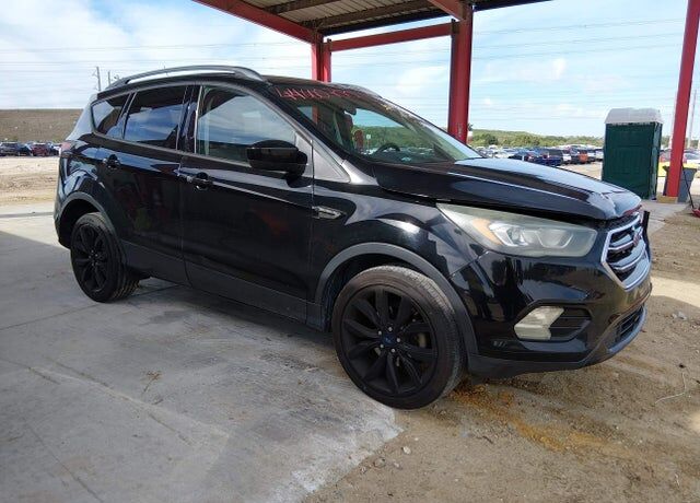 2017 FORD Escape