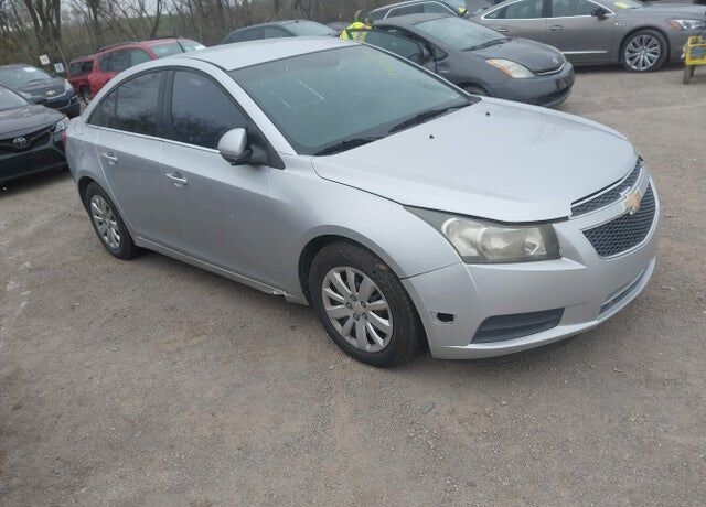 2011 CHEVROLET Cruze