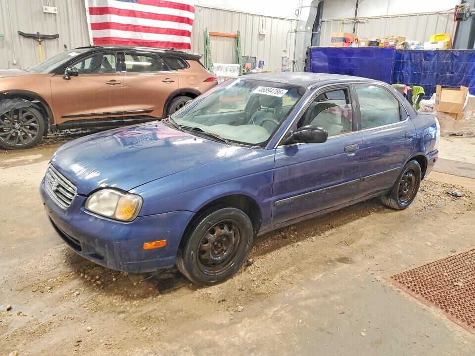 2002 SUZUKI Esteem