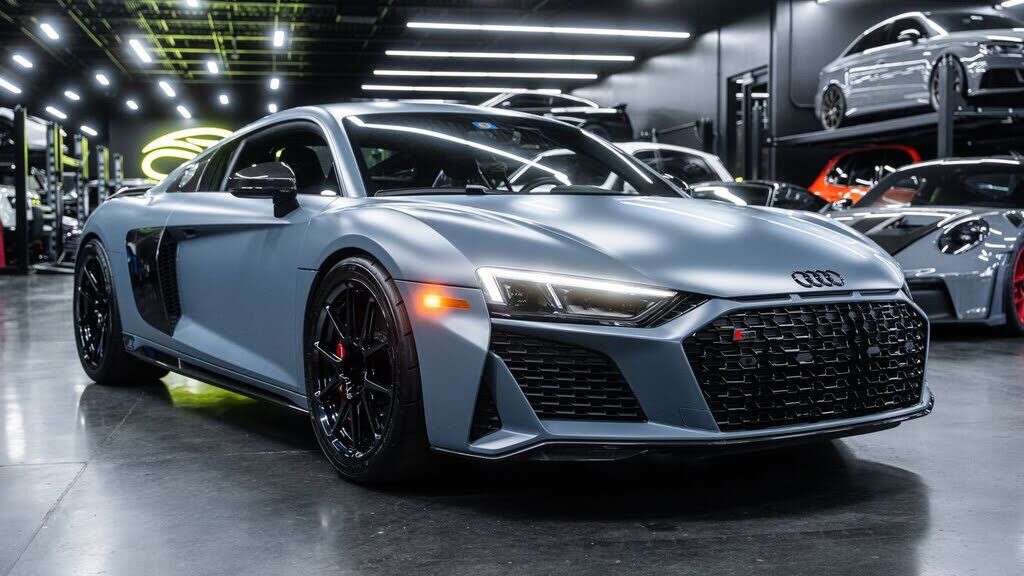2020 AUDI R8