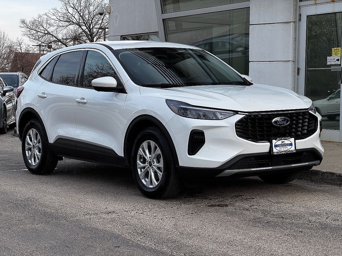 2023 FORD Escape