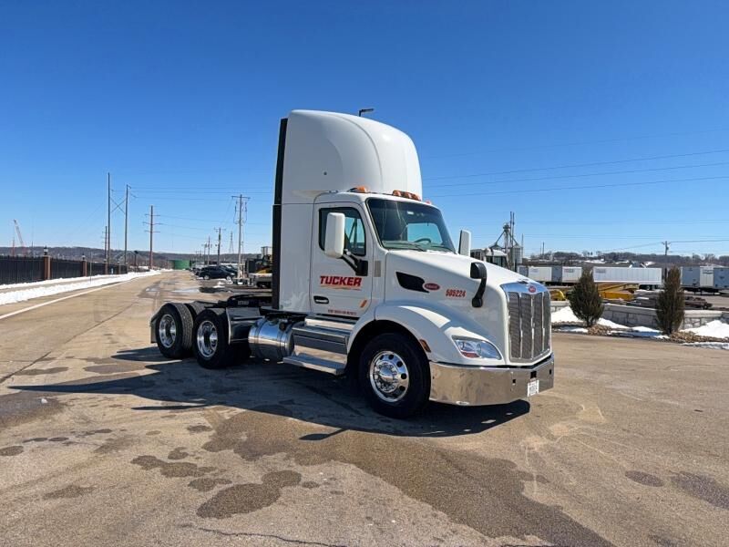 2022 PETERBILT 579