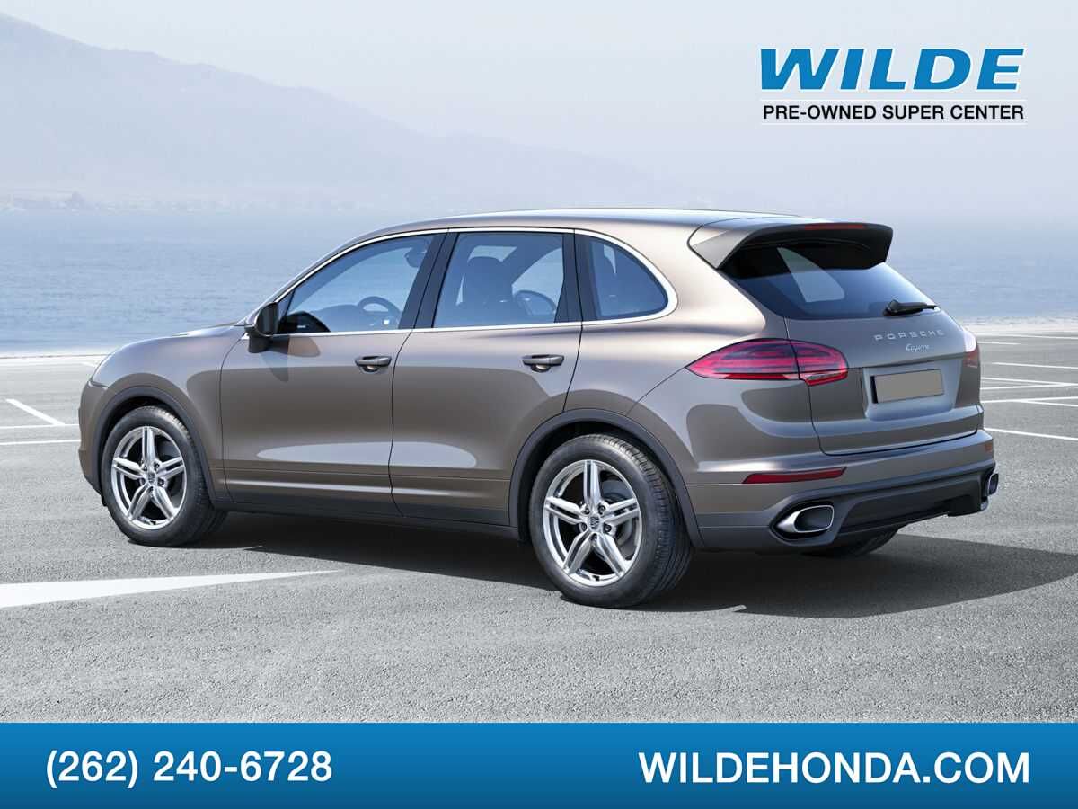 2017 PORSCHE Cayenne