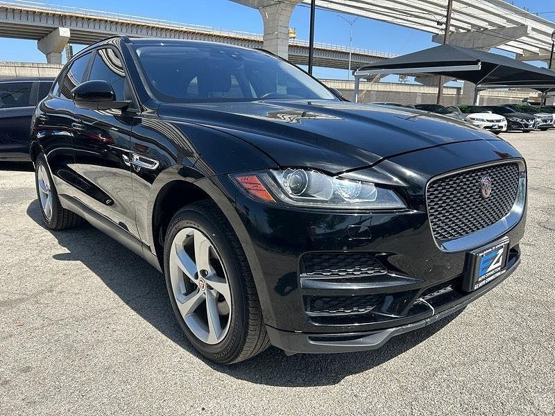 2018 JAGUAR F-Pace
