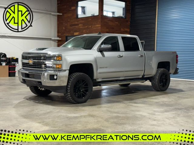 2018 CHEVROLET Silverado