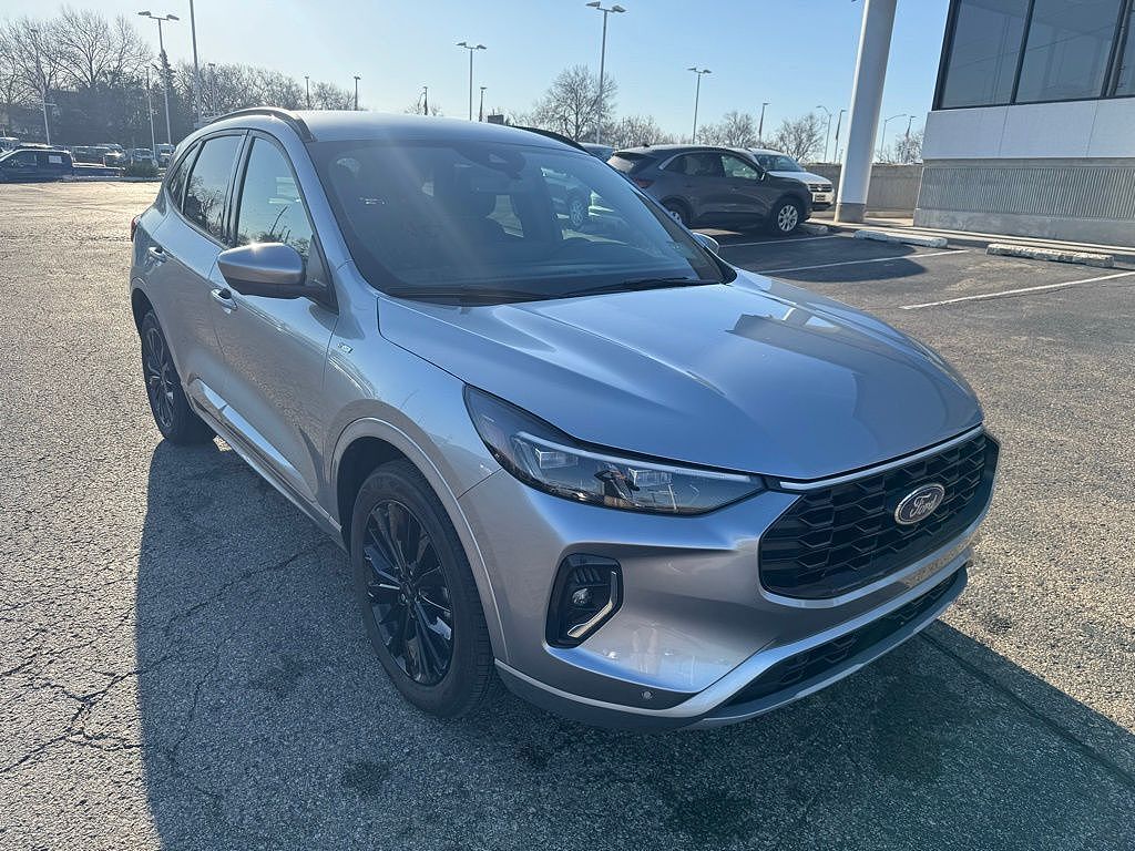 2023 FORD Escape