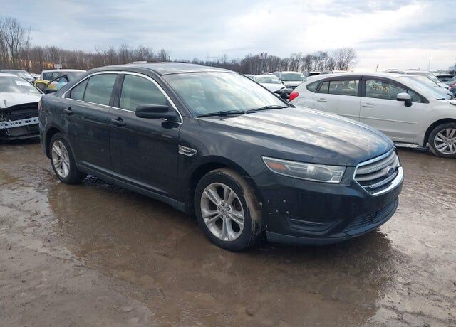 2015 FORD Taurus
