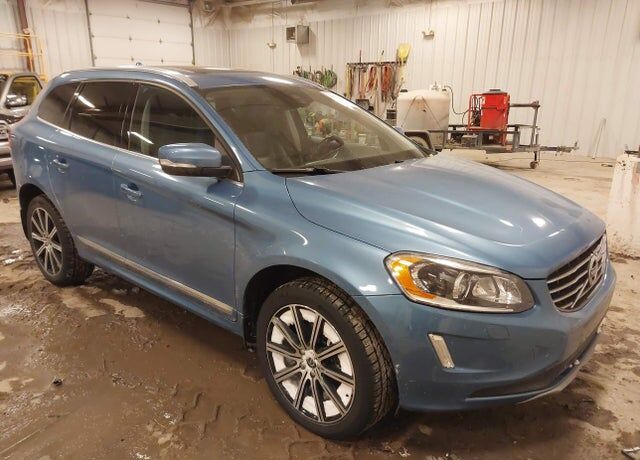 2017 VOLVO XC60