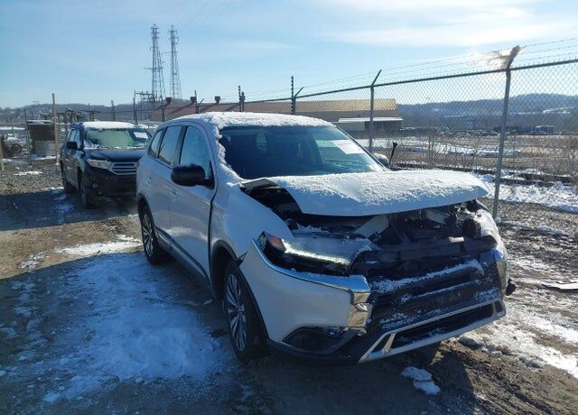 2020 MITSUBISHI Outlander
