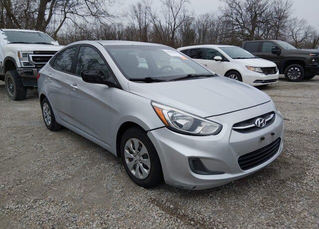 2015 HYUNDAI Accent