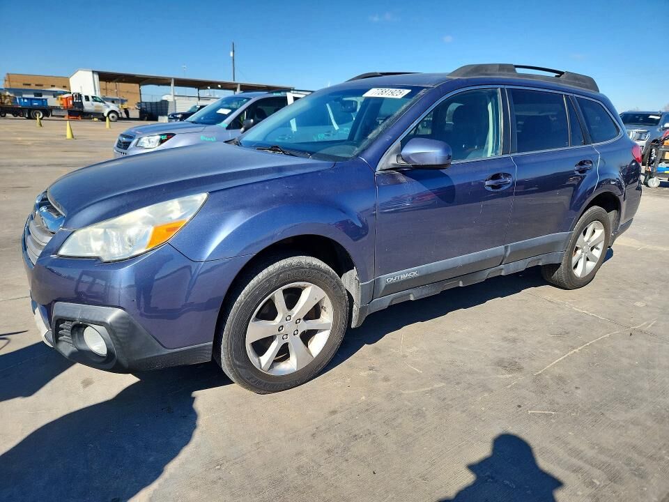 2013 SUBARU Outback