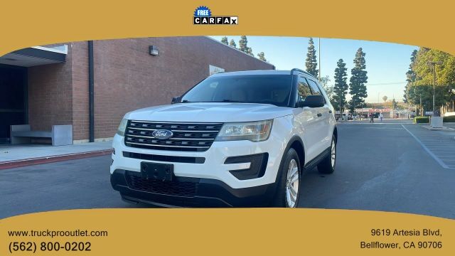 2017 FORD Explorer