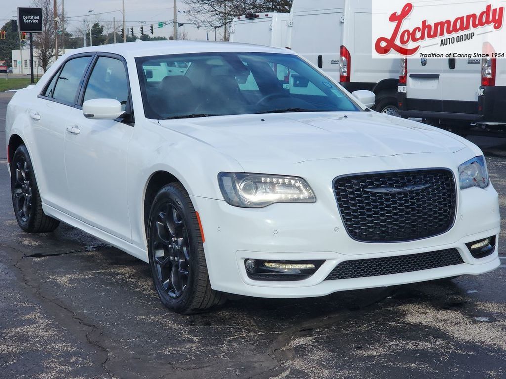 2022 CHRYSLER 300