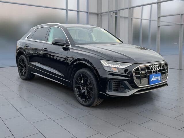 2023 AUDI Q8