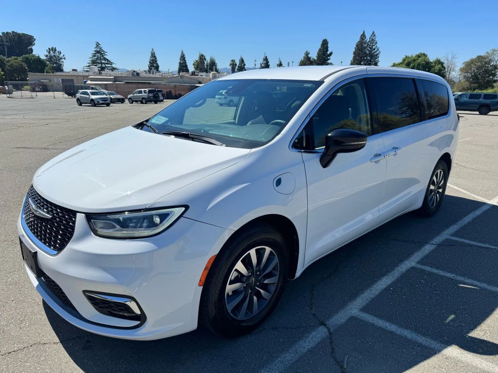 2024 CHRYSLER Pacifica