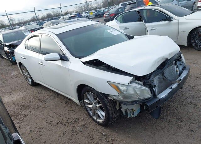 2011 NISSAN Maxima