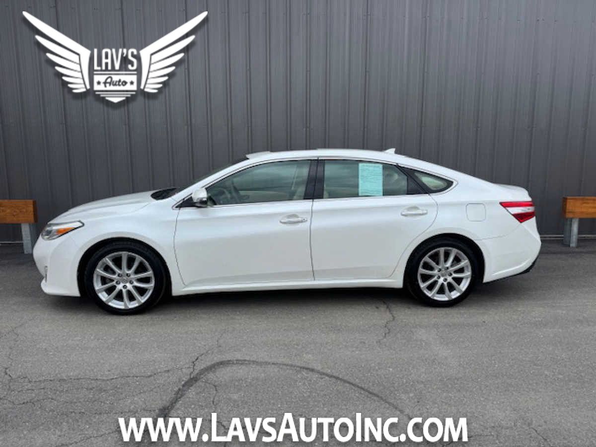 2013 TOYOTA Avalon
