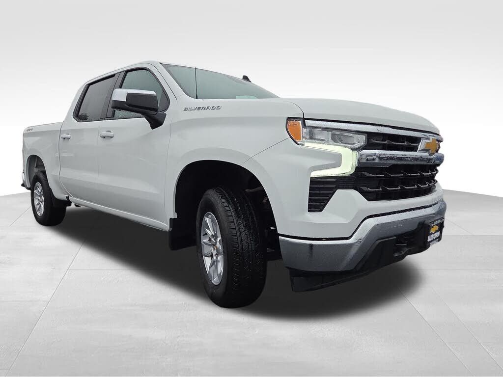2025 CHEVROLET Silverado
